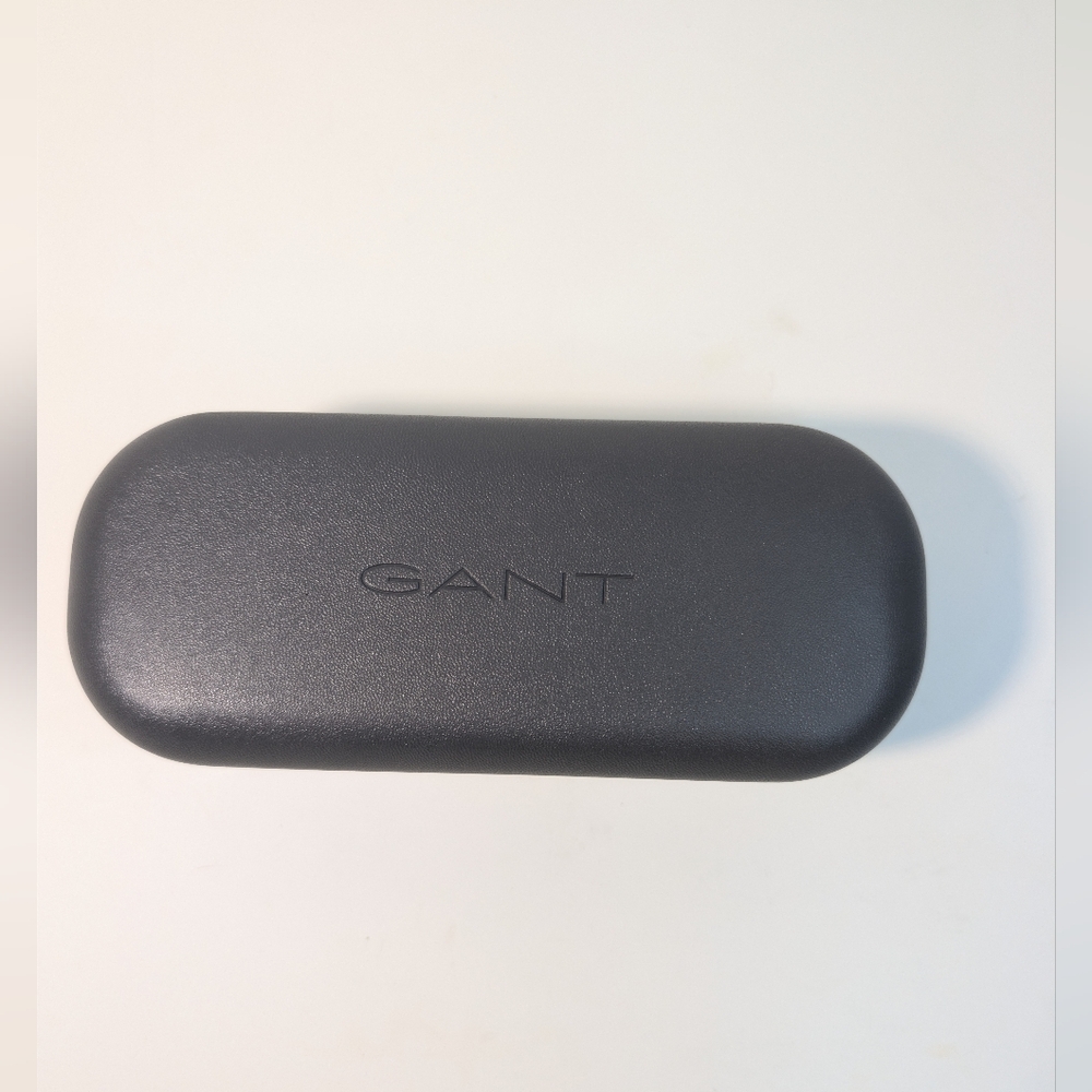 ✨ GANT Hard Shell Glasses Case — New ✨